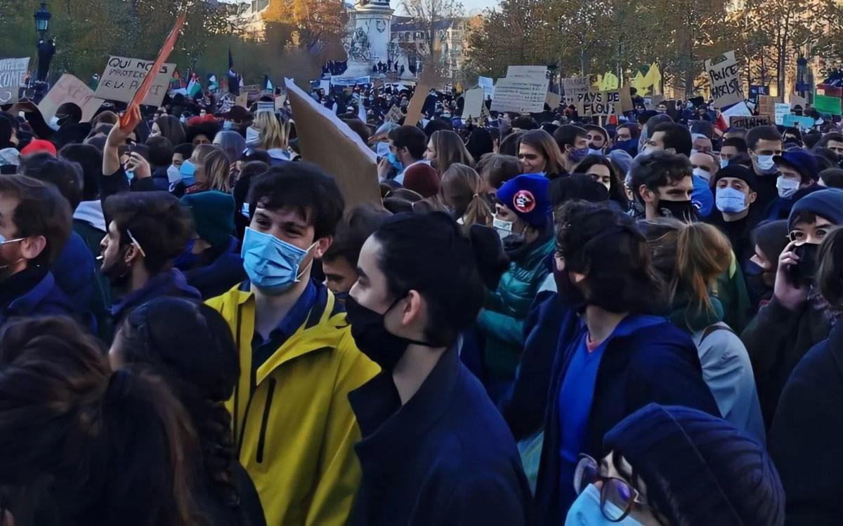 Марши против полицейского насилия по всей Франции: на улицах десятки тысяч. Фото, видео