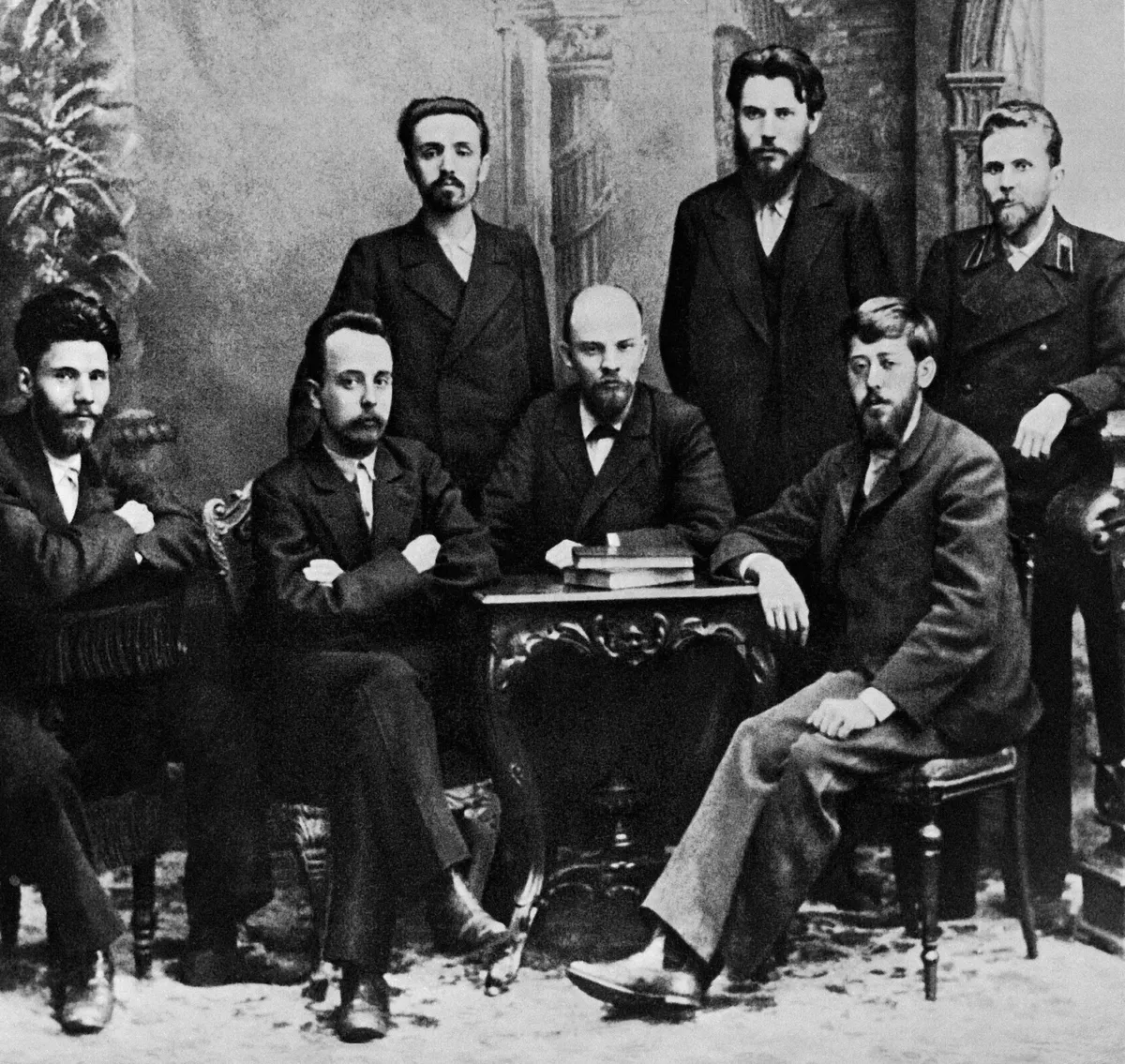 1895 — Петербургский «Союз борьбы за освобождение рабочего класса».
