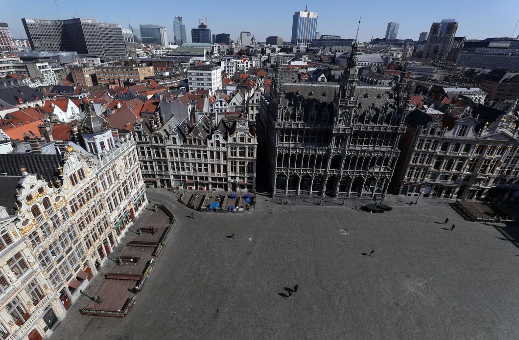 Опустевшая площадь Гран-Плас в Брюсселе. Фото: Reuters
