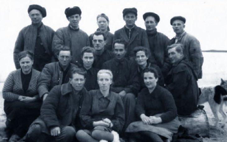 Спецпоселенцы-немцы на рыболовецкой точке. Таймыр. 1949–1951. Источник: красноярский «Мемориал»