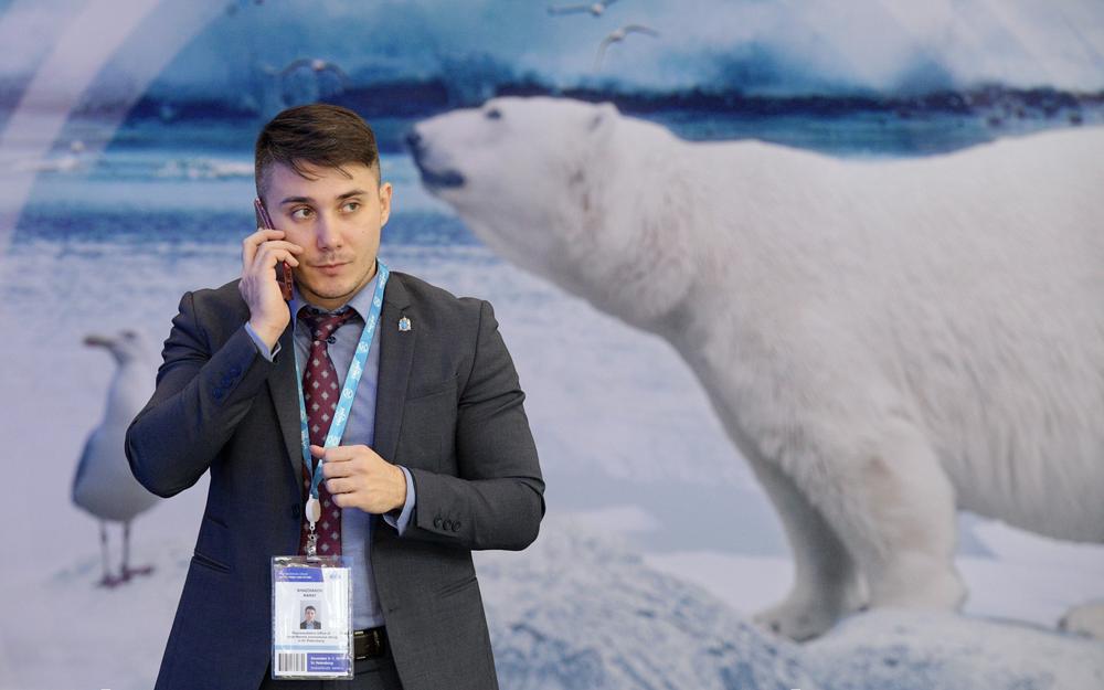Участник форума «Арктика: настоящее и будущее» в Санкт-Петербурге. Фото: РИА Новости