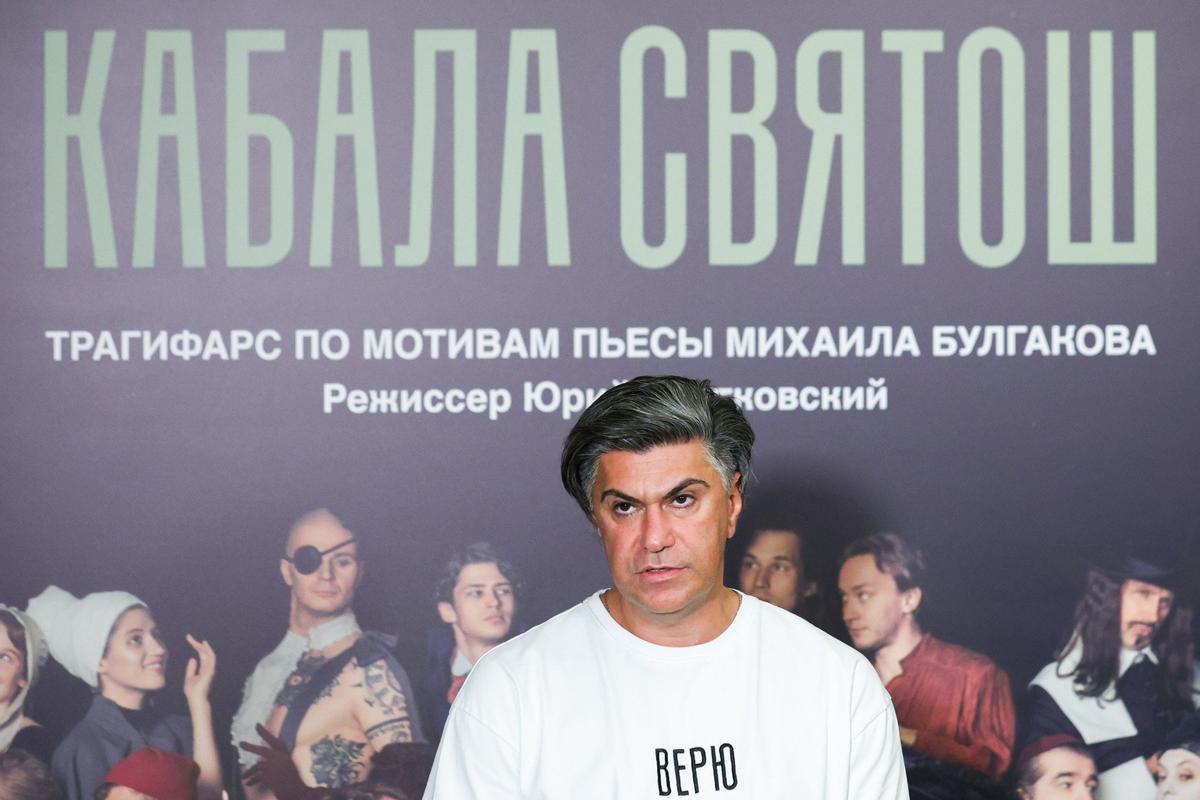Николай Цискаридзе во время пресс-показа спектакля Юрия Квятковского «Кабала святош» по мотивам одноименной пьесы Михаила Булгакова в МХТ имени А.П. Чехова. Фото: Арина Антонова / ТАСС