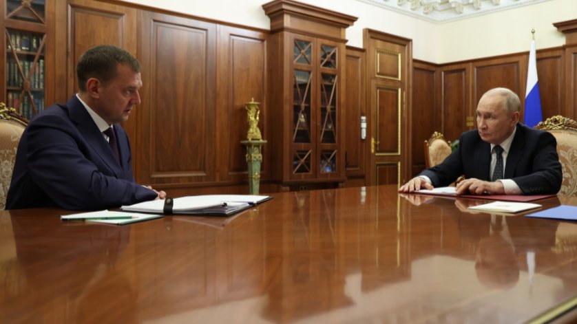 Власти Запорожской области заявили о «полном контроле» над трассой «Новороссия», которая снабжает Крым. Минобороны об этом не сообщало