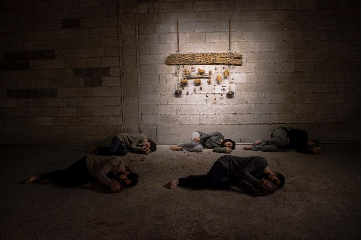 Сцена из спектакля «The Song of a Refugee». Фото: архив театра MIHR