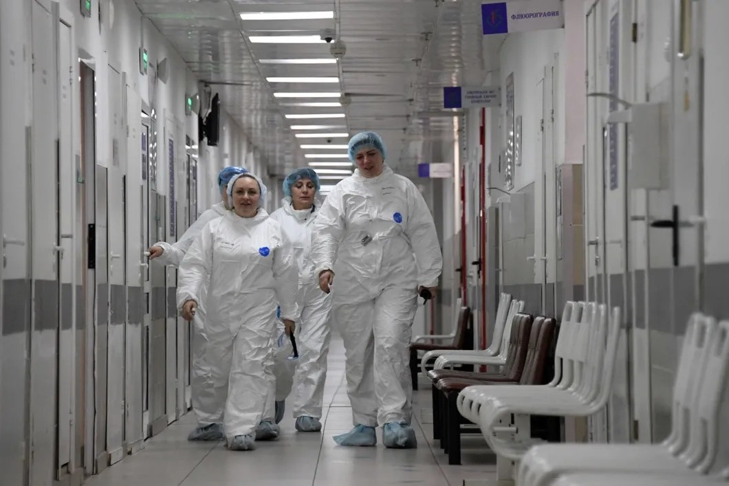 Медперсонал филатовской больницы в Москве готовится к приему пациентов с коронавирусом. Фото: РИА Новости