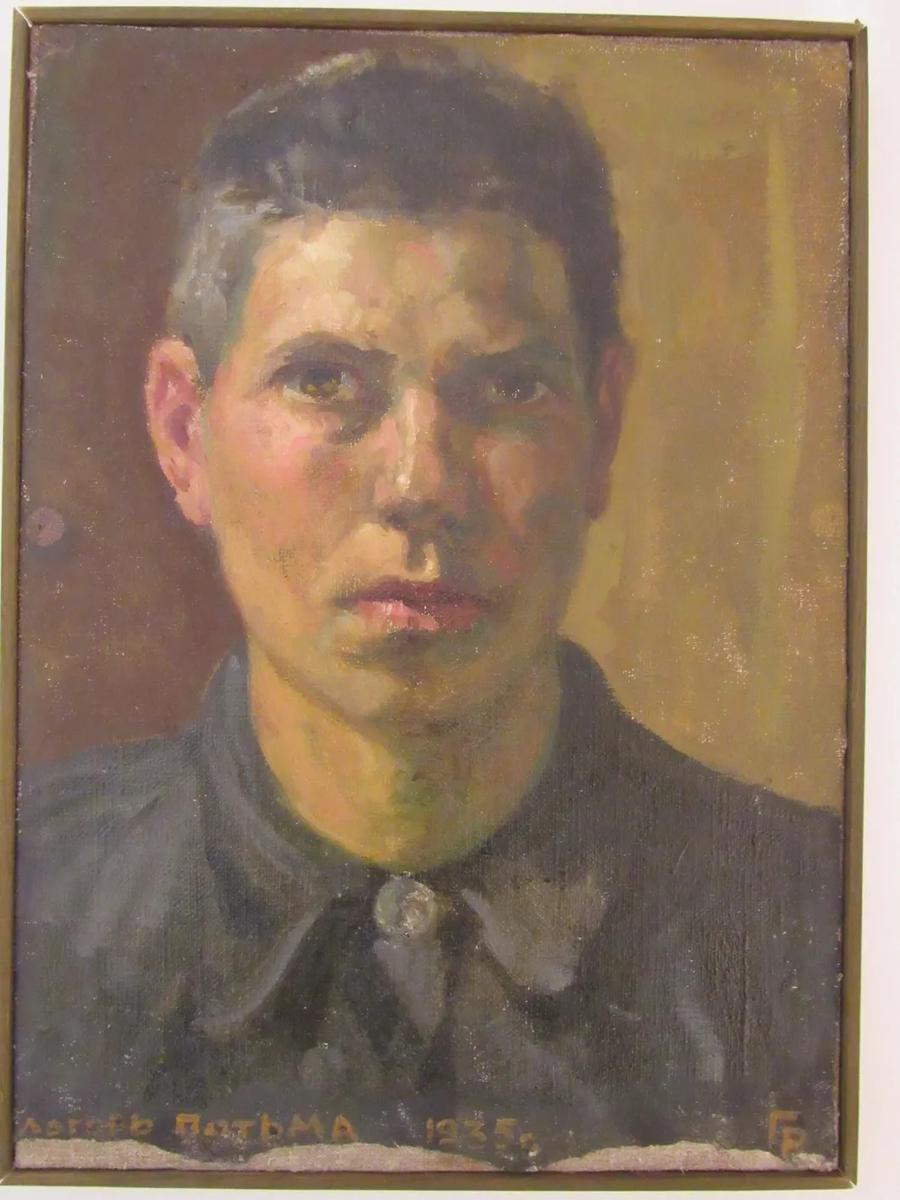 1934 год. Лагерь Потьма. Заключенный Ростислав пишет свой автопортрет...