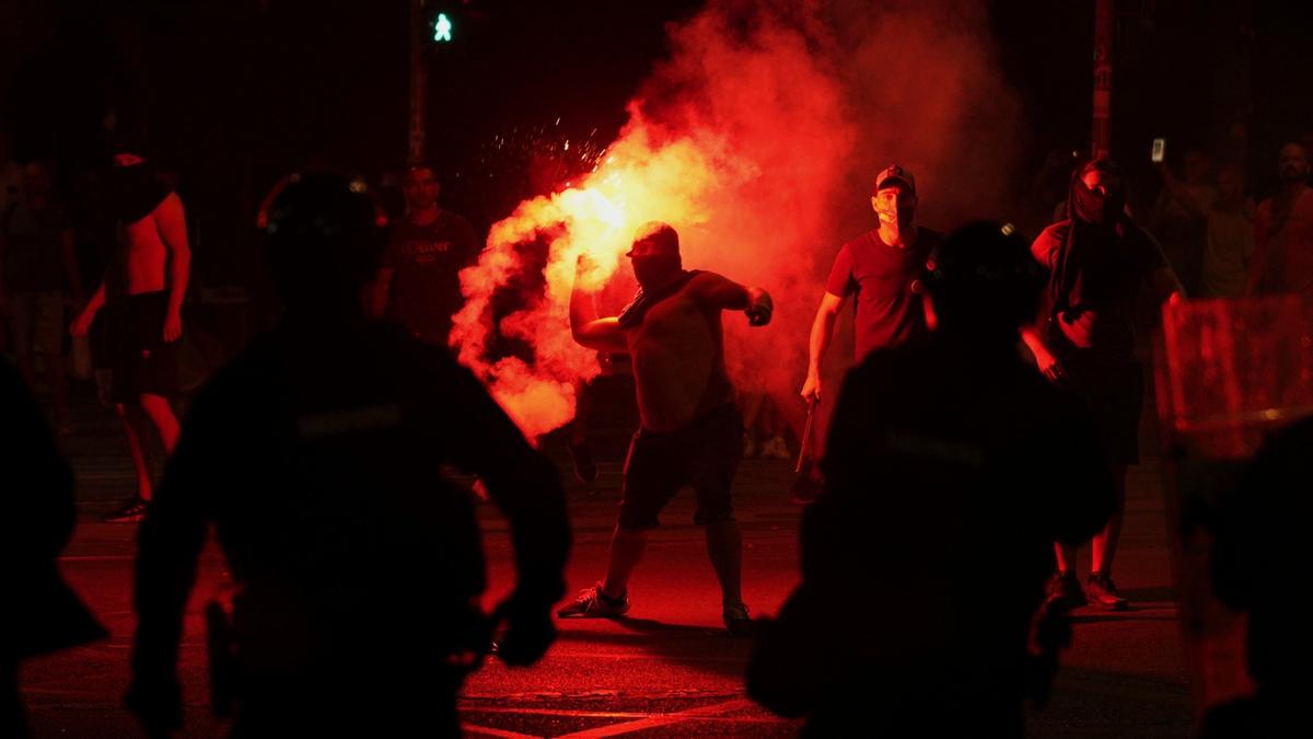 Сербия: ночь, которая может изменить все