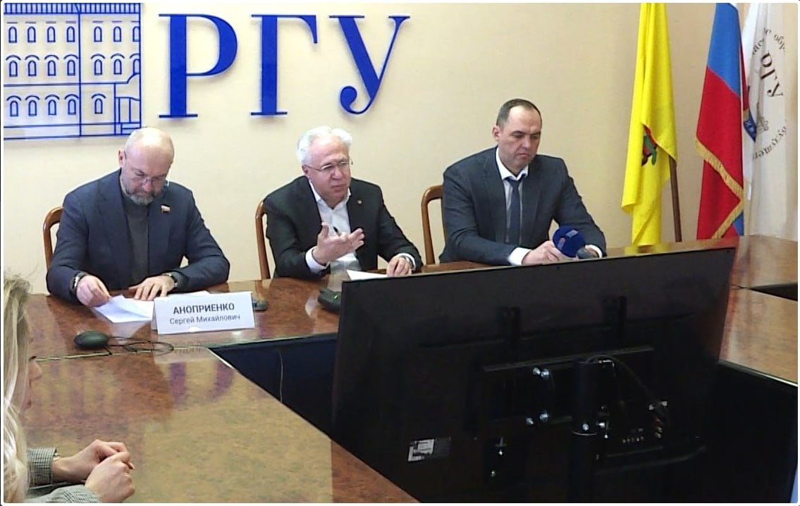 Рашид Исмаилов на встрече в Рязани. Источник: tkr-info.ru