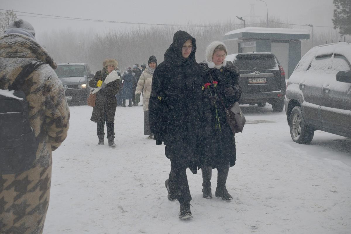 Москва, по пути к Борисовскому кладбищу. Фото: Светлана Виданова / «Новая газета»