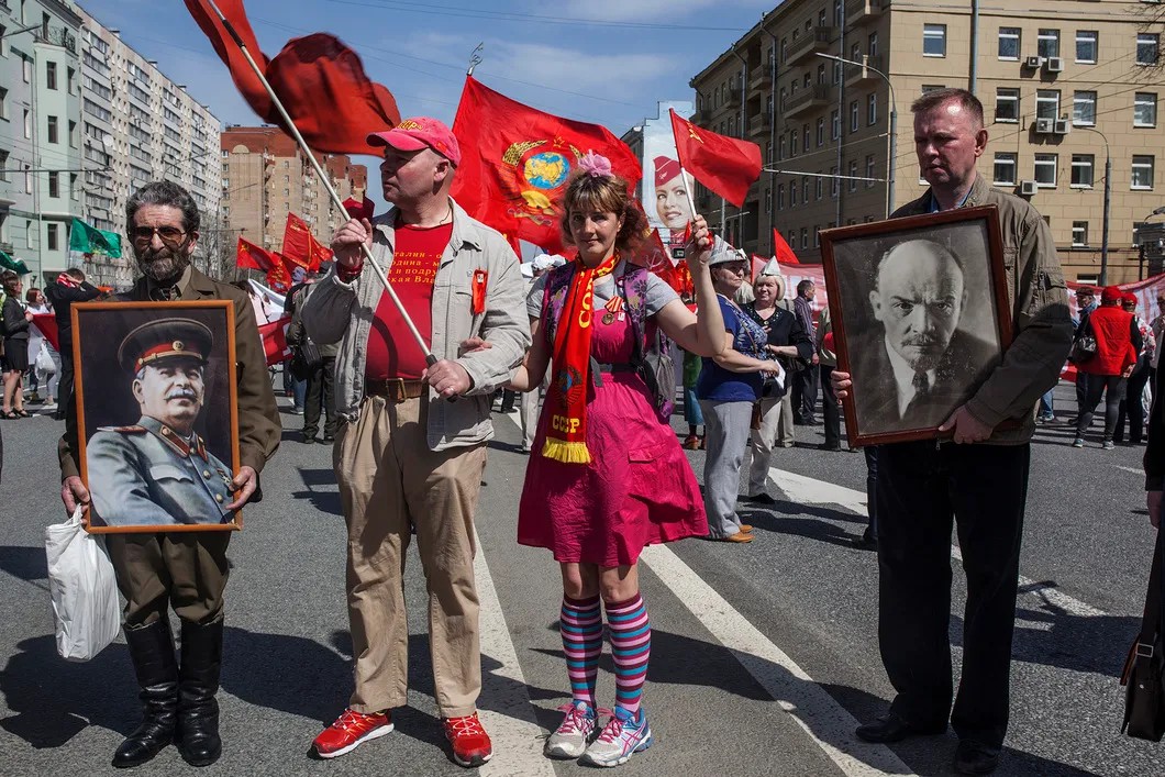 Участники шествия на Большой Якиманке. Фото: Влад Докшин/ «Новая газета»
