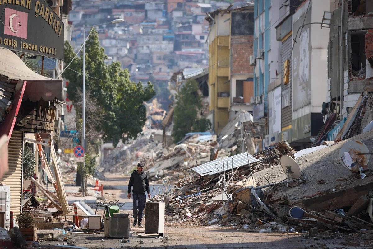 Турецкий город Антакья после землетрясения. Фото: AP Photo / Unal Cam / TASS