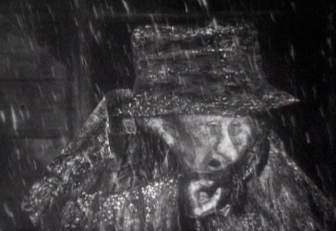 Кадр из опубликованных отрывков незавершенного мультфильма «Шинель» Юрия Норштейна. Источник: kino-teatr.ru