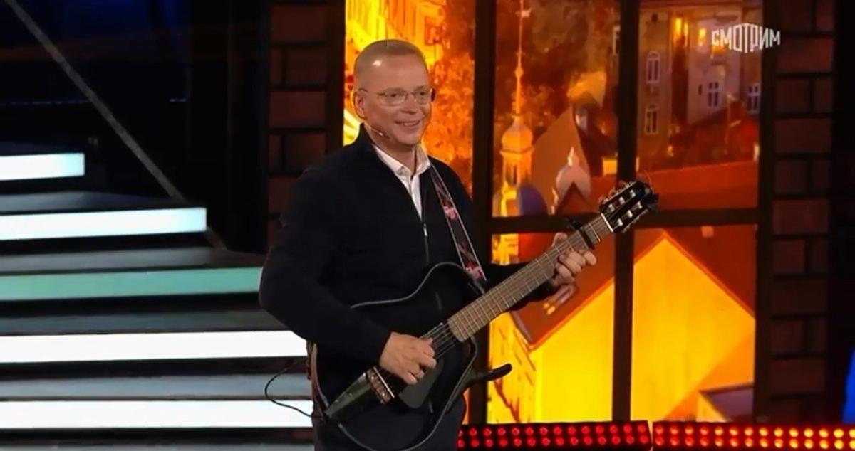 Эрнест Мацкявичюс. Фрагмент передачи «Песни от всей души». Скриншот