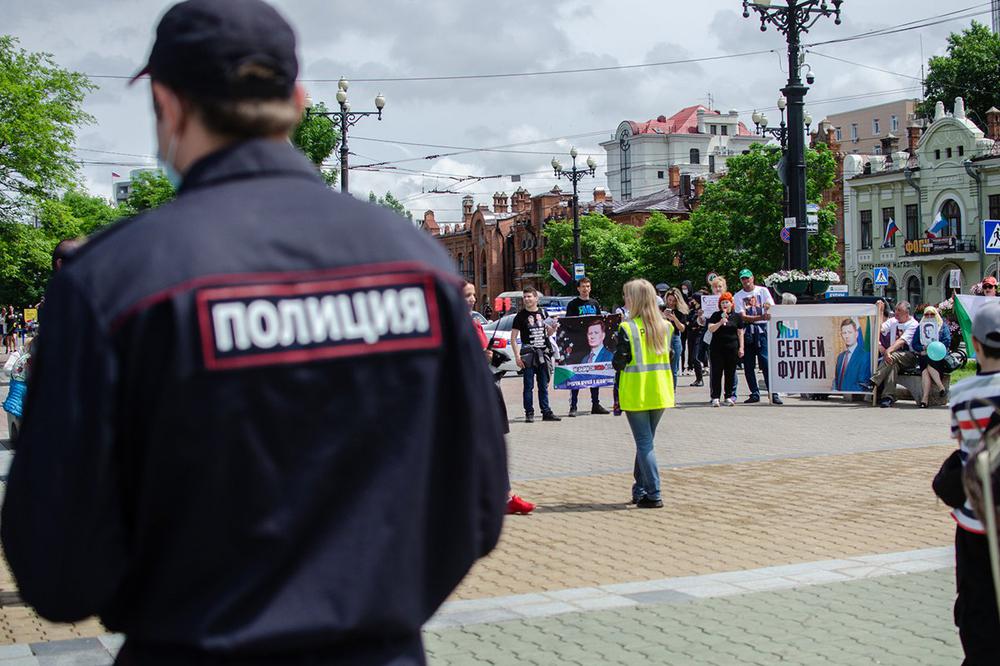 Митинг 12 июня на Комсомольской площади. Фото: Максим Поляков / «7x7», Синдикат-100