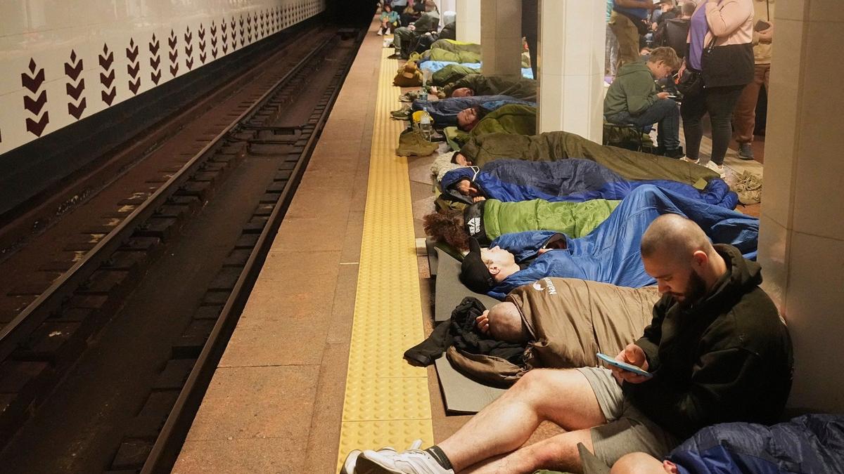 При обстреле открывайте входные двери