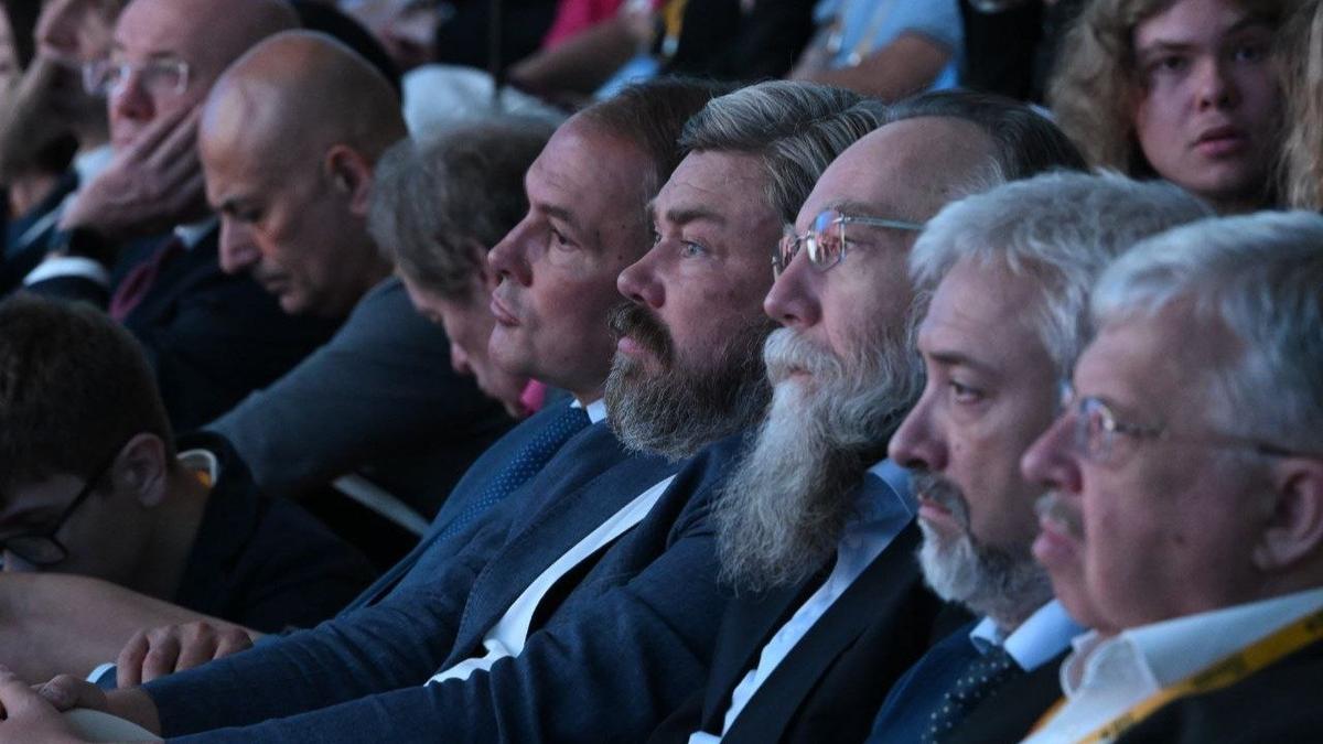 Домик плюс Марс плюс Сталин минус свобода