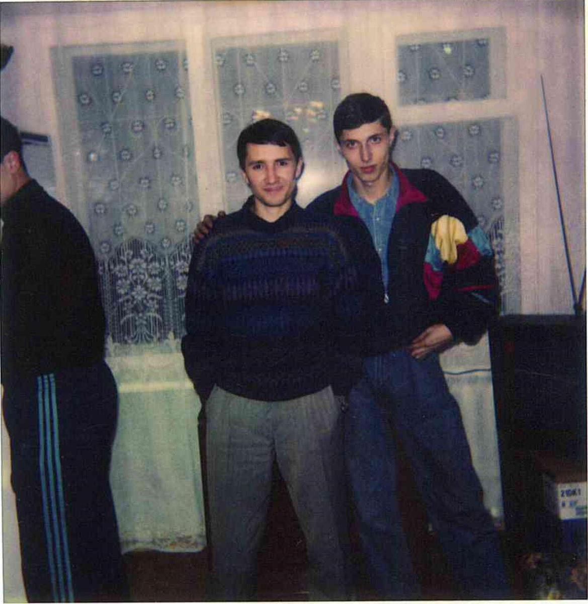 Александр Наумов и Кирилл Войтенко, начало 90-х. Из архивов их родственников