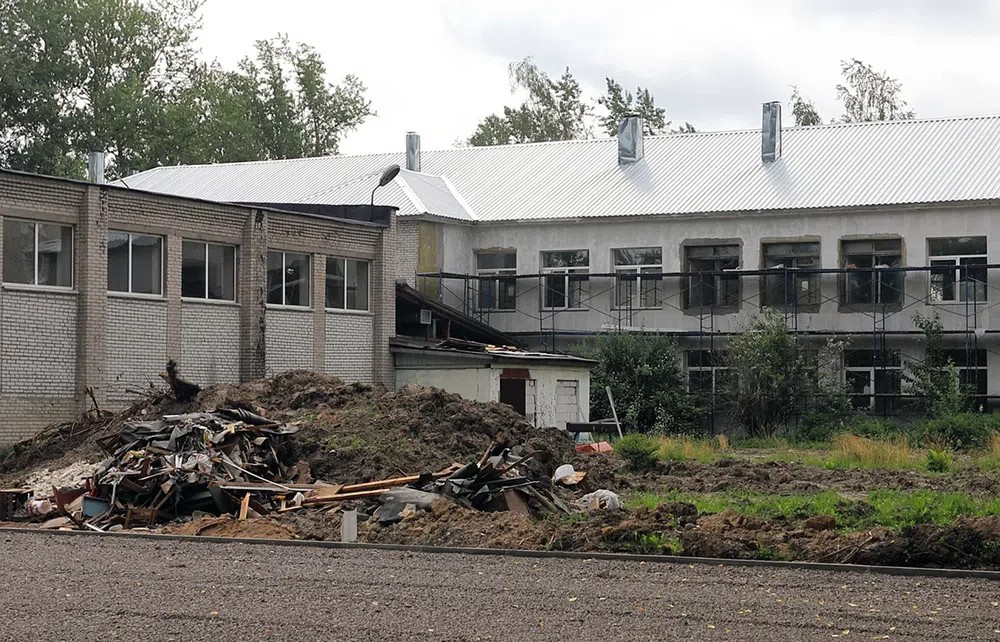 Школа в Лукашах после ремонта. Фото: Михаил Масленников / для «Новой»