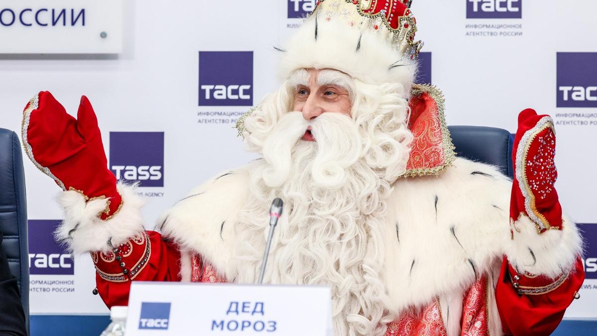 Батюшки, не обижайте дедушку!