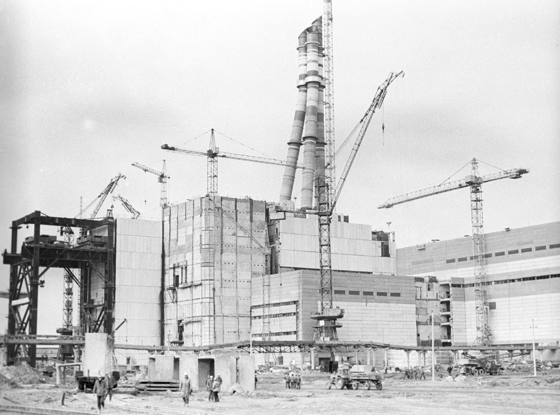 Строительство второго энергоблока Игналинской атомной электрической станцией. Литовская ССР, 1984 год. Остановлена 31 декабря 2009 года. Фото: РИА Новости