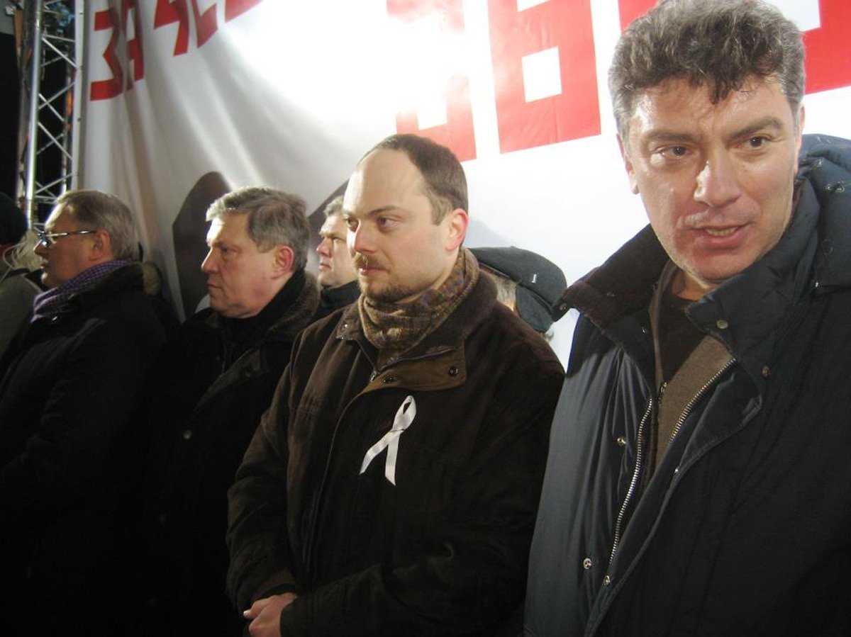 Михаил Касьянов, Григорий Явлинский, Владимир Кара-Мурза и Борис Немцов, 5 марта 2012 г. Фото: соцсети
