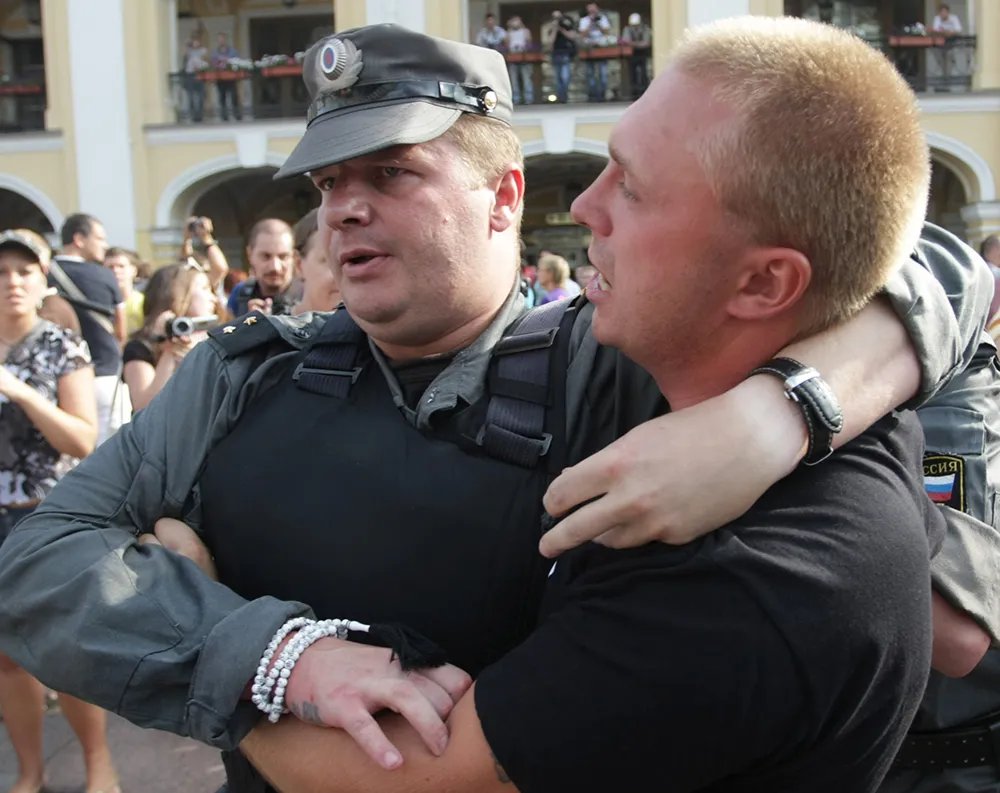 Вадим Бойко на разгоне акции оппозиции 31 июля 2010 года в Петербурге. Фото: Игорь Самойлов / РИА Новости