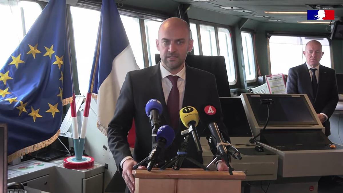 Жан-Ноэль Барро комментирует «дроновую провокацию» на борту «Шарля де Голля». Кадр