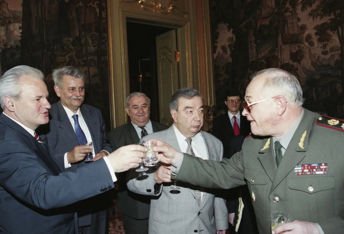 Визит Слободана Милошевича (слева) в Россию в 1998 году. Фото: ТАСС