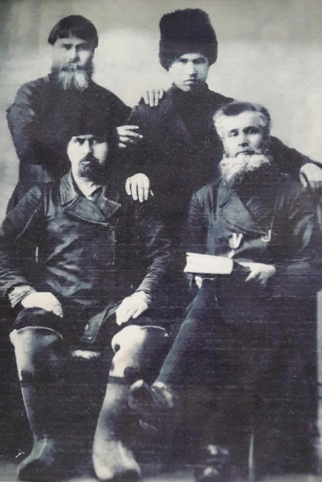Григорий и Корнилий Голдобины. Фото 1914 года
