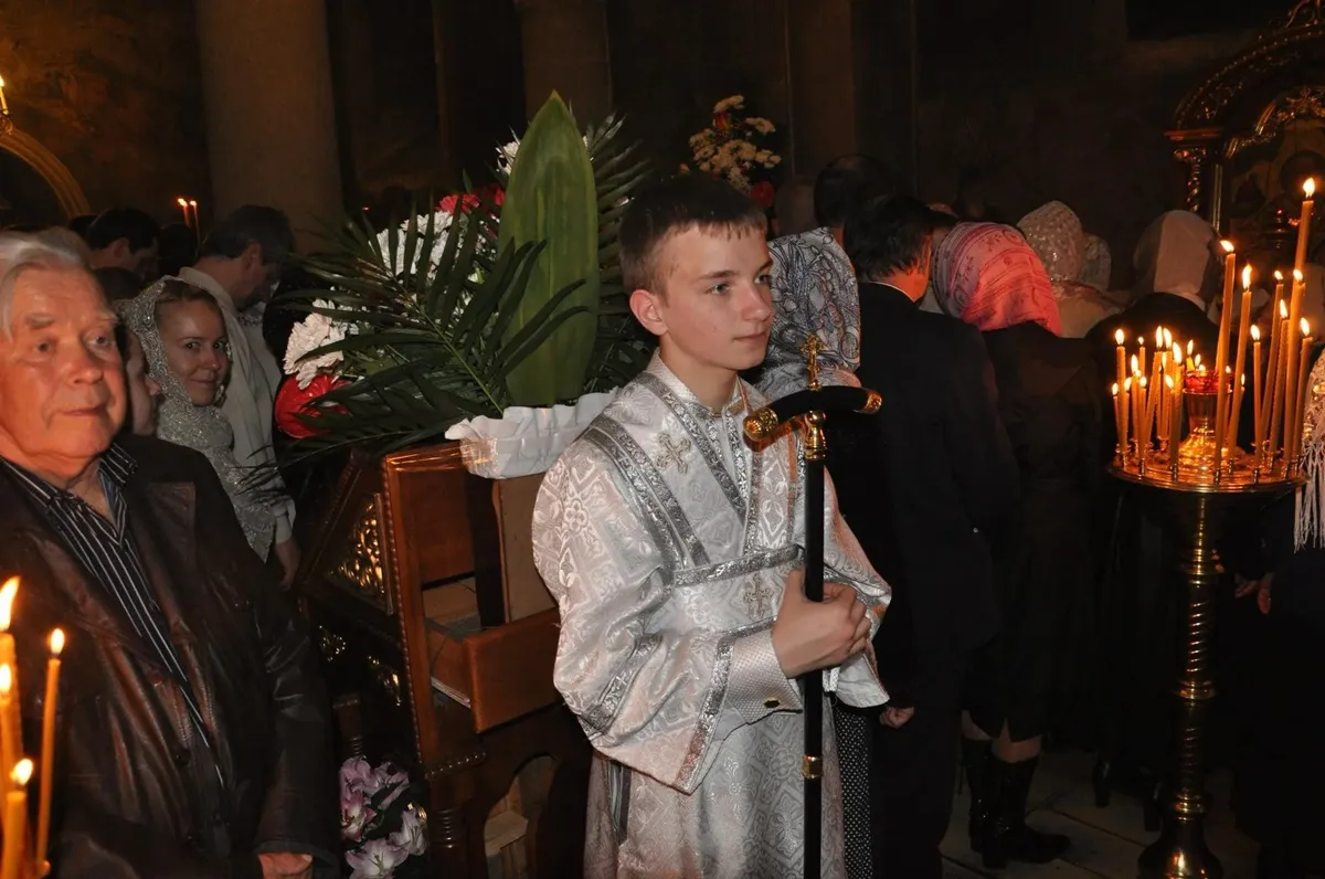Юный Денис Попович в период своего служения в монастыре Гореча под Черновцами. Фото: архив