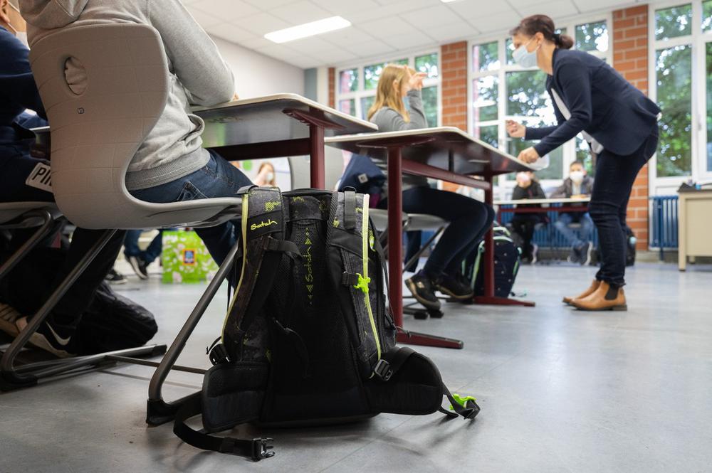 Адаптационный класс в школе в Германии. Фото: Sebastian Gollnow / Getty Images
