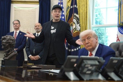 Илон Маск и Дональд Трамп. Фото: Evan Vucci / Associated Press / East News