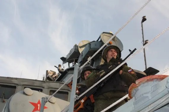 На борту большого противолодочного корабля «Вице-адмирал Кулаков» в территориальных водах Сирии