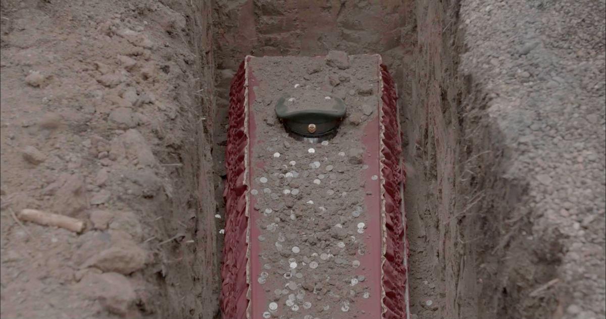 Рудяное. Похороны солдата Павла Жевнеровича. Кадр съемки из домашнего архива