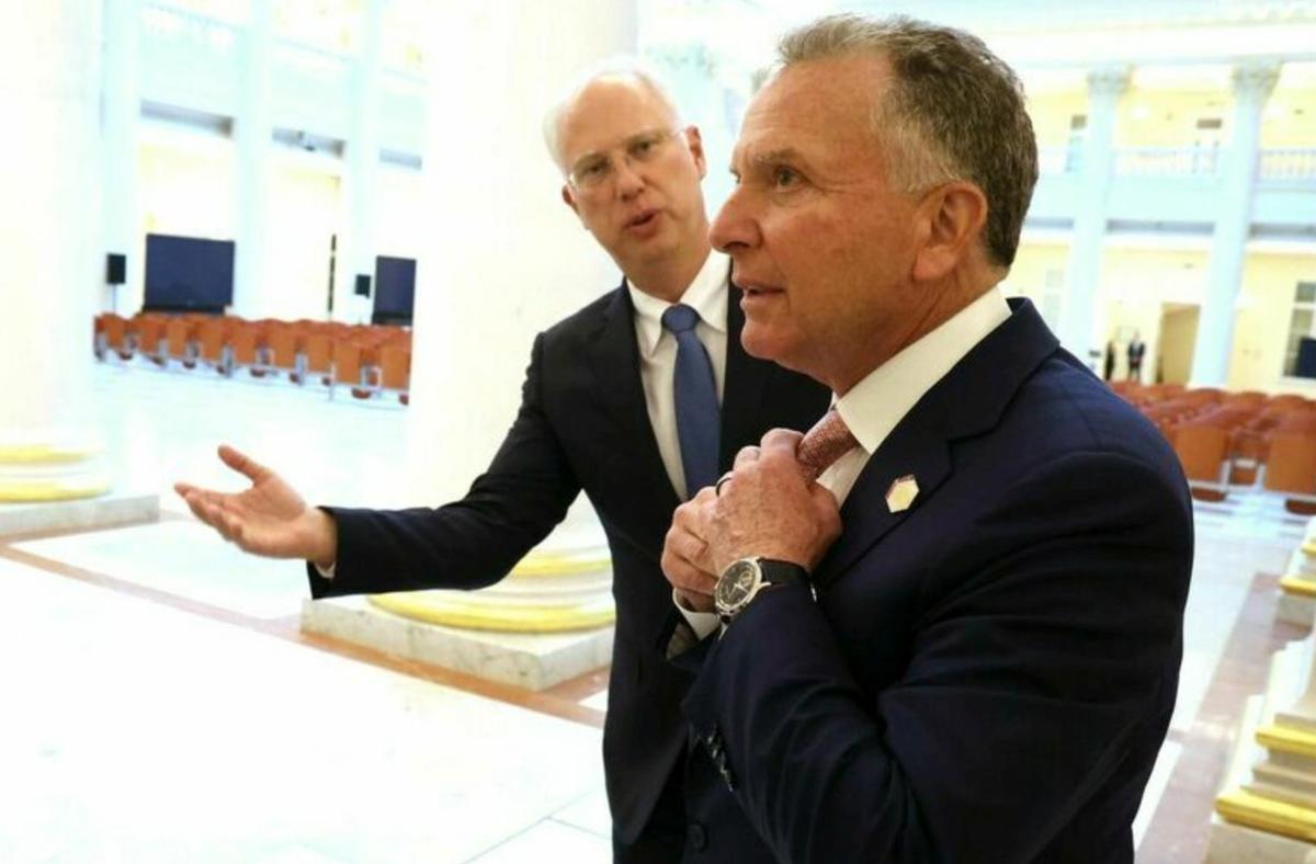 Кирилл Дмитриев и Стив Уиткофф. Фото: ТАСС