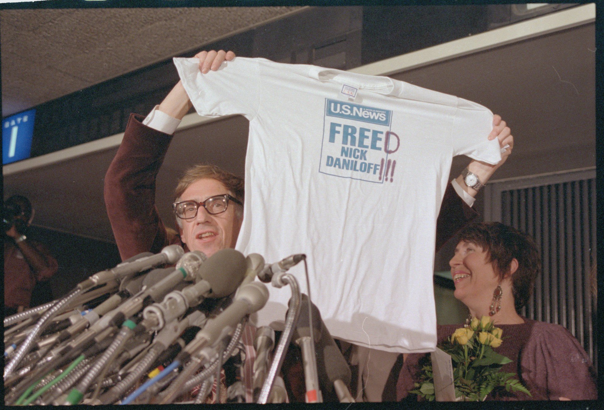 Освобожденный американский журналист Николас Дэнилофф после возвращения из СССР. Фото: Getty Images