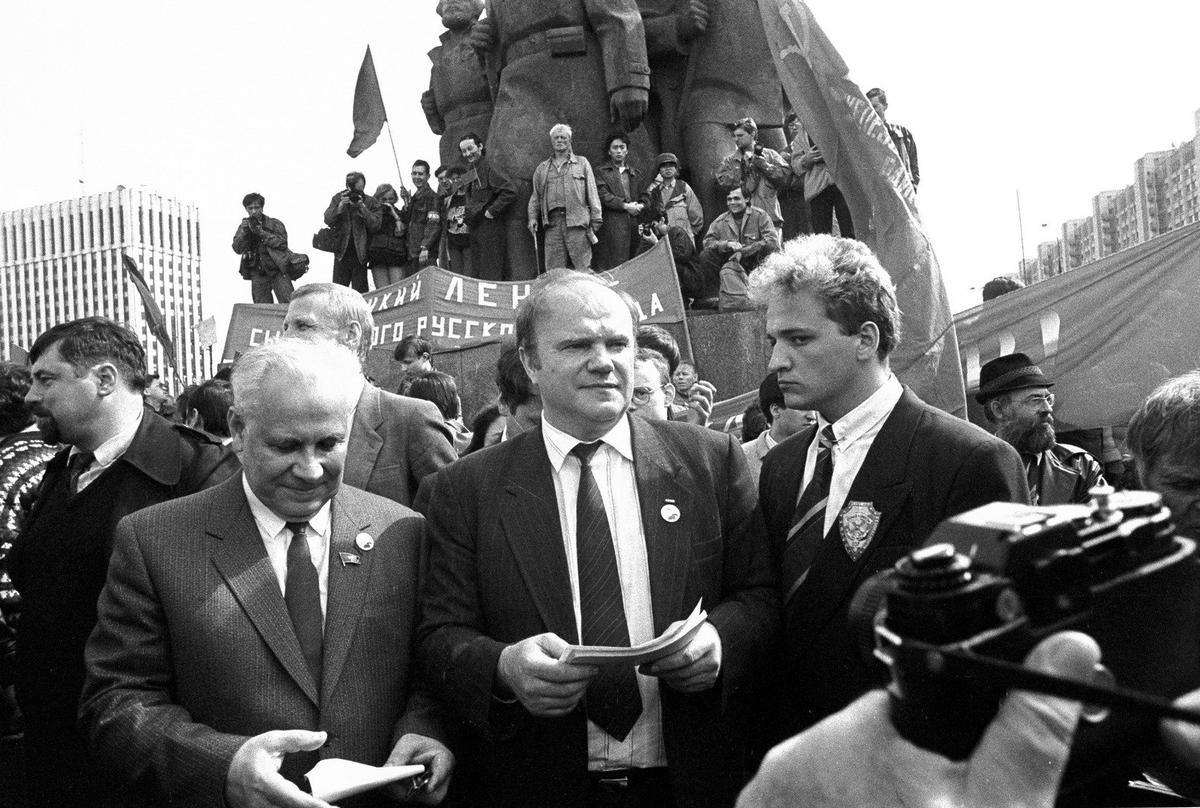 Геннадий Зюганов на митинге 1 мая. 1994 год. Фото: Андрей Константинов