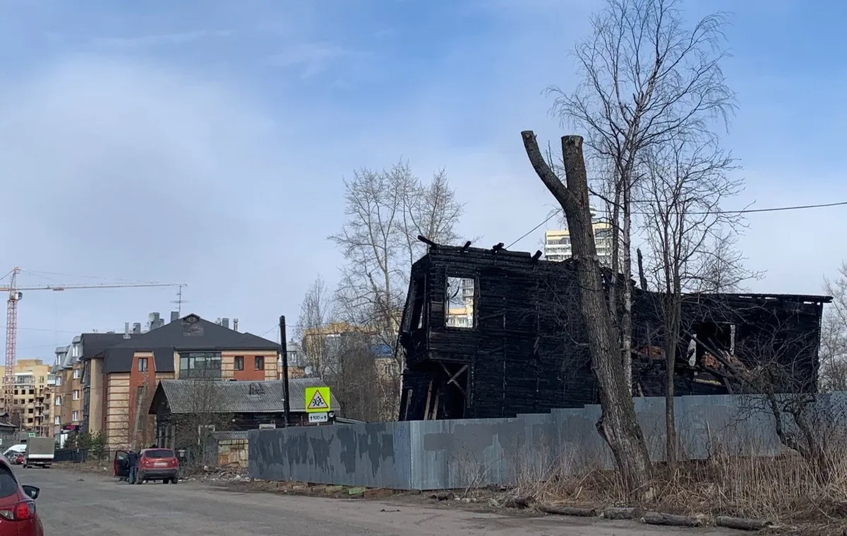 Мои друзья квартиры купили сами». В Архангельске жителей деревянных домов  выселяют на улицу. Мэр заявил, что это стимулирует их к самореализации —  Новая газета