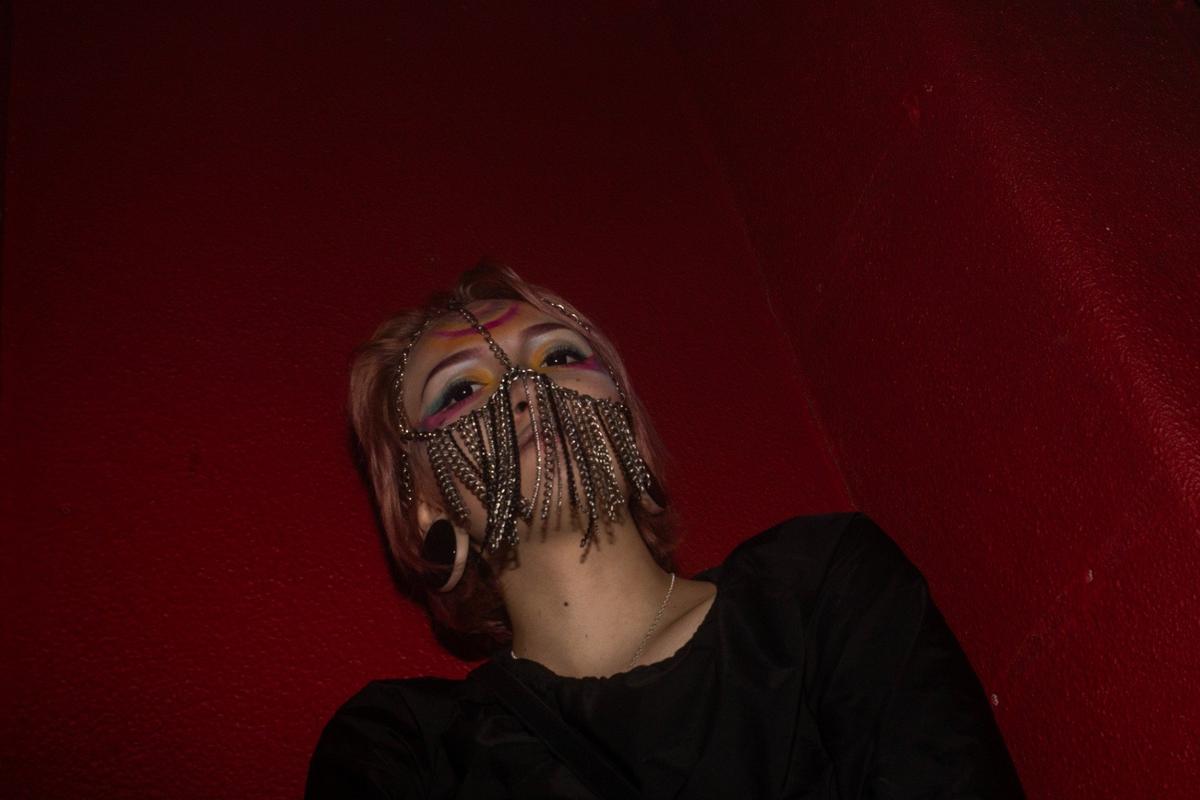 Поводом для преследования может стать не только образ жизни, но и просто образ. Фото: Алексей Душутин / «Новая газета»