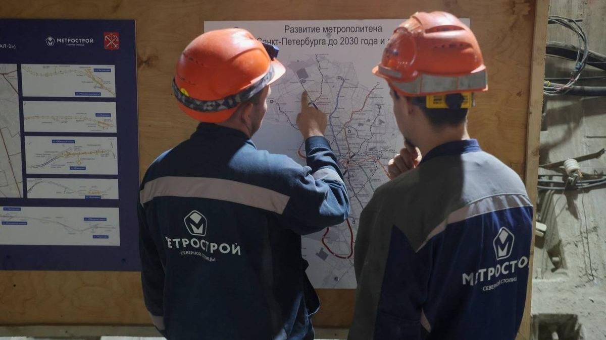 Шевроны гитлеровской армии нанесут на пол станции метро в Петербурге, чтобы пассажиры наступали на них — губернатор Беглов
