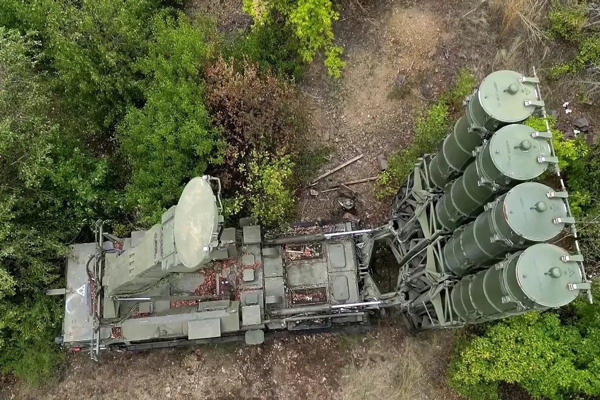 Расчет российской зенитной ракетной системы (ЗРС) С-300В на территории Украины. Фото: Пресс-служба Минобороны РФ / ТАСС