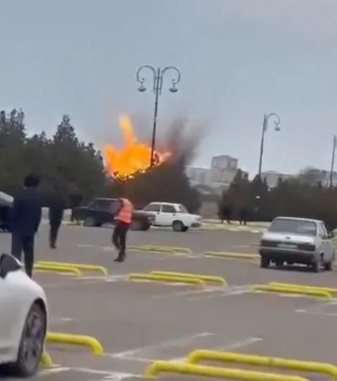 Кадр из видео свидетелей удара дрона по терминалу аэропорта Нахичевани. Соцсети