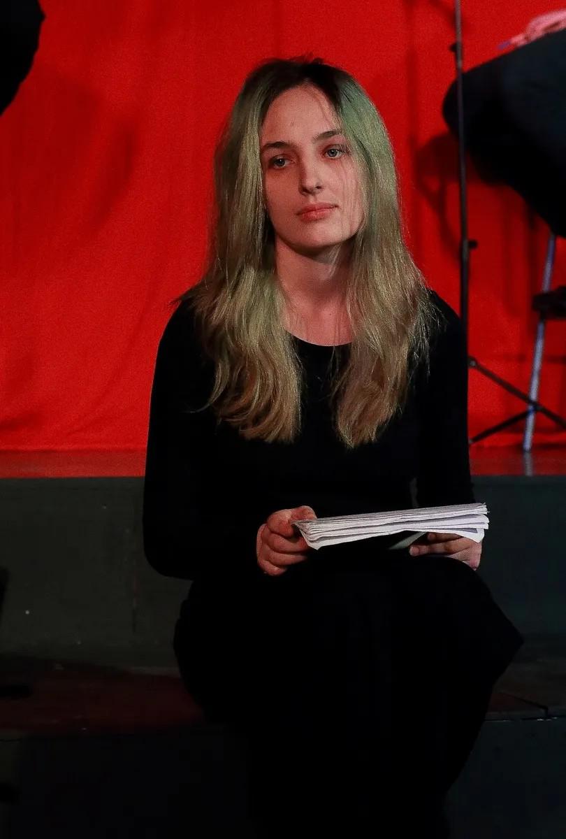 Елена Костюченко на сцене. Фото: Светлана Виданова