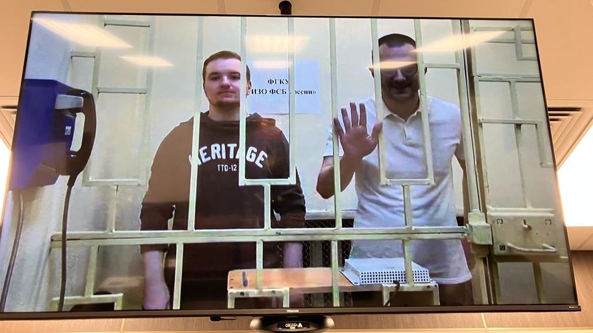 Денис Попович и Никита Иванкович. Фото: «Медиазона»