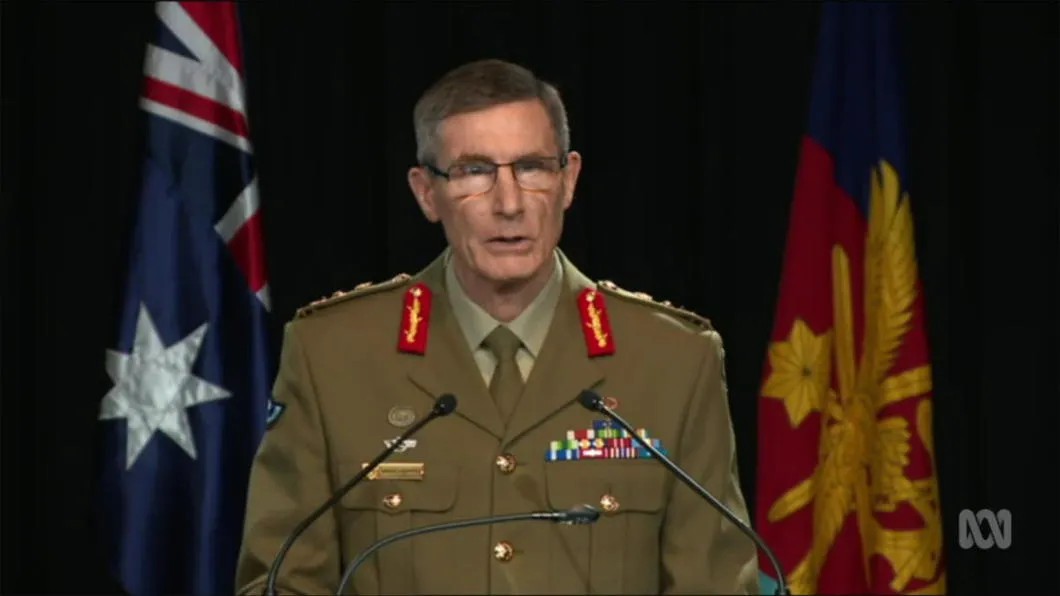 Генерал Ангус Кэмпбелл в видообращении извинился перед народом Афганистана, представляя доклад о военных преступлениях австралийского спецназа. Кадр из видео