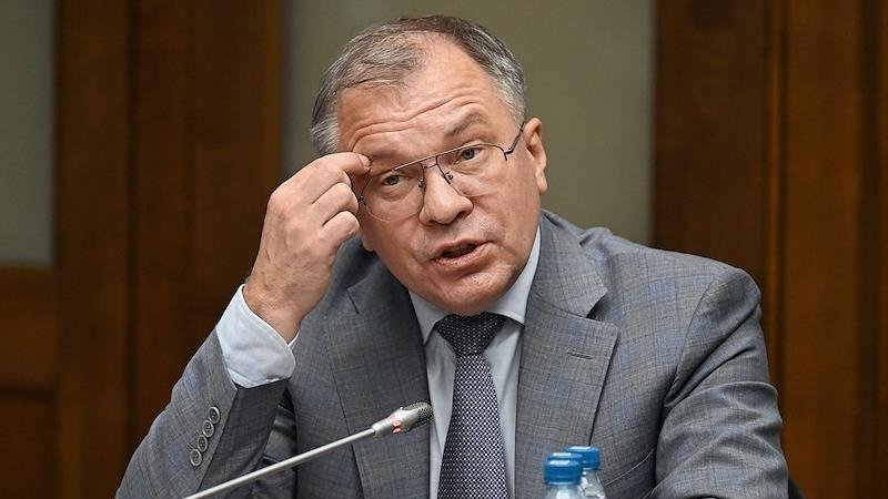 Айсберг АСВ под солнцем Монако