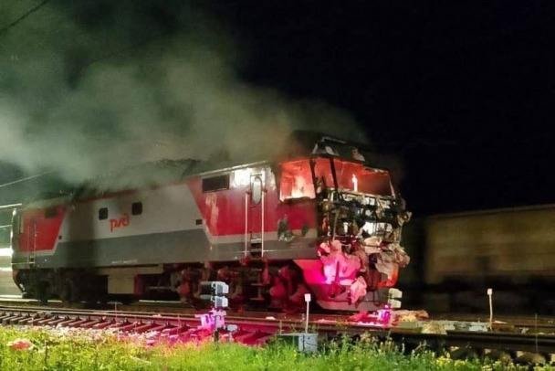 Поврежденный Хазовым и Неволайненом электровоз. Фото: соцсети