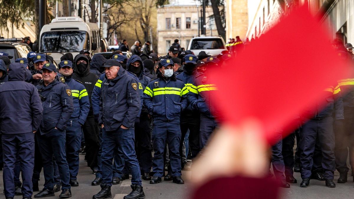 Европа пусть себе ждет