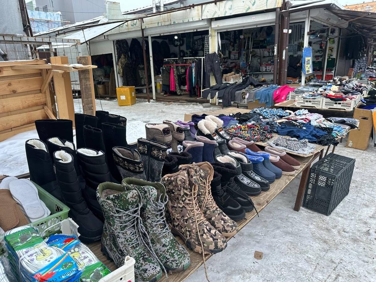 Местный китайский рынок. Фото: Валерия Федоренко / «Новая газета»