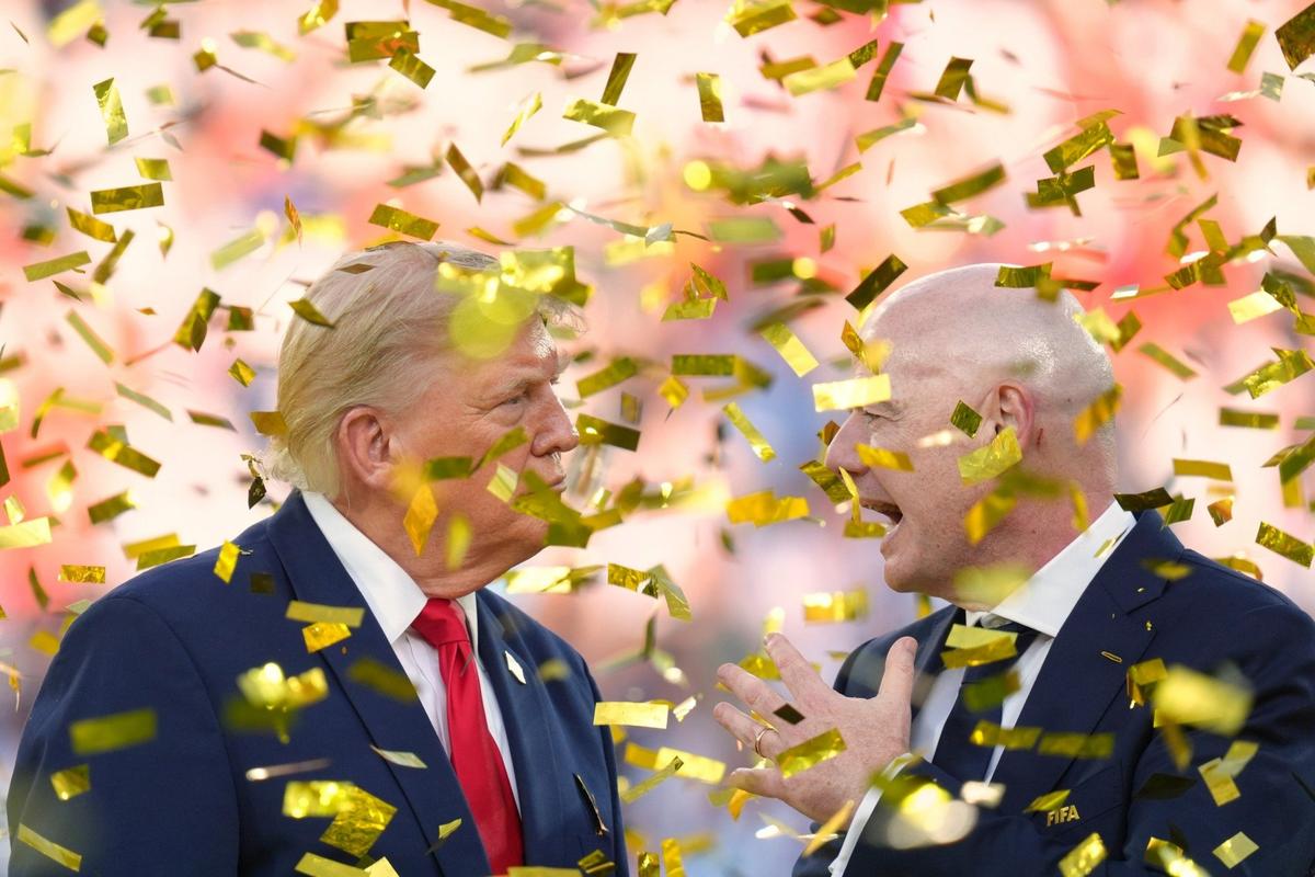 Дональд Трамп и президент ФИФА Джанни Инфантино. Фото: AP / TASS